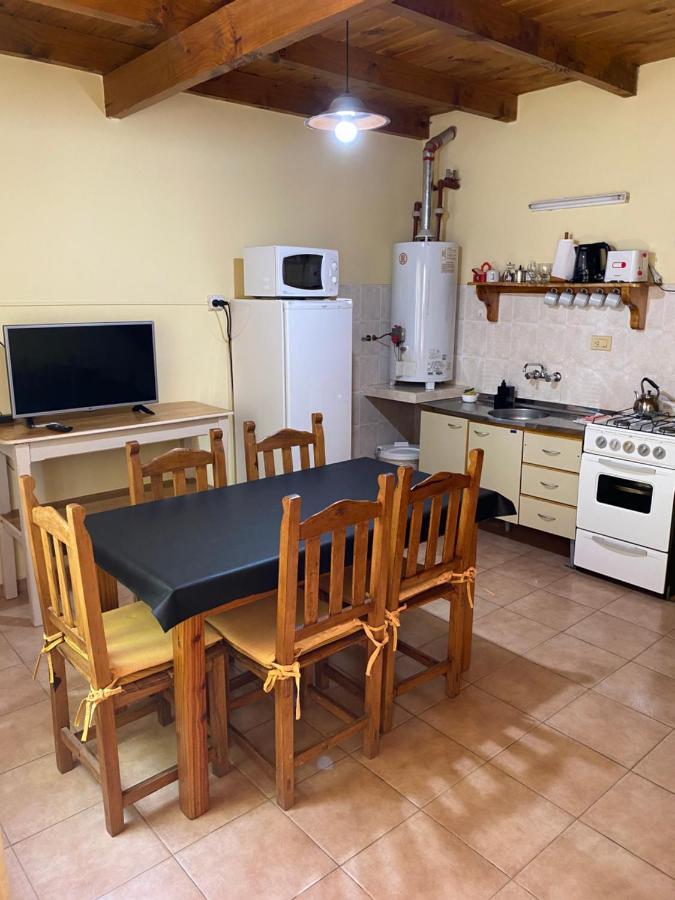 Departamentos Ailen Aparthotel Esquel Ngoại thất bức ảnh