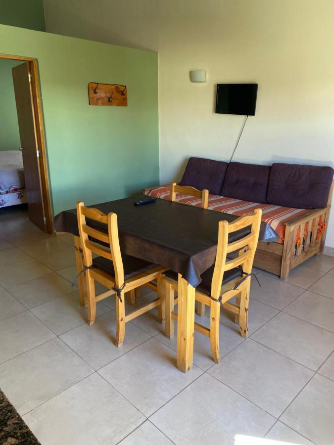 Departamentos Ailen Aparthotel Esquel Ngoại thất bức ảnh